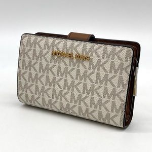 Michael Kors Medium Bifold Zip Corner Wallet